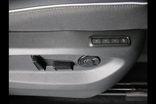 Škoda Kodiaq Sportline Business 1.5 TSI PHEV 204 PK | Elek. stoelen | Panoramadak | Verwarmbare stoelen voor en achter | Canton Sound |