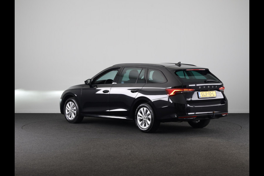 Škoda Octavia Combi 1.5 TSI MHEV Business Edition 115 pk DSG | Verlengde garantie | Navigatie | Trekhaak (wegklapbaar) | Parkeersensoren | Achteruitrijcamera | Stoelverwarming |