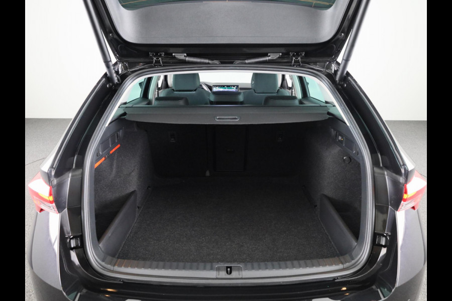 Škoda Octavia Combi 1.5 TSI MHEV Business Edition 115 pk DSG | Verlengde garantie | Navigatie | Trekhaak (wegklapbaar) | Parkeersensoren | Achteruitrijcamera | Stoelverwarming |