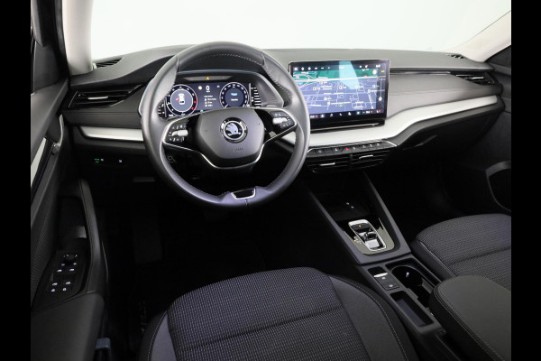 Škoda Octavia Combi 1.5 TSI MHEV Business Edition 115 pk DSG | Verlengde garantie | Navigatie | Trekhaak (wegklapbaar) | Parkeersensoren | Achteruitrijcamera | Stoelverwarming |