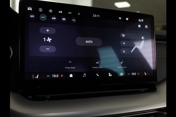 Škoda Octavia Combi 1.5 TSI MHEV Business Edition 115 pk DSG | Verlengde garantie | Navigatie | Trekhaak (wegklapbaar) | Parkeersensoren | Achteruitrijcamera | Stoelverwarming |