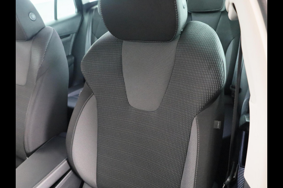 Škoda Octavia Combi 1.5 TSI MHEV Business Edition 115 pk DSG | Verlengde garantie | Navigatie | Trekhaak (wegklapbaar) | Parkeersensoren | Achteruitrijcamera | Stoelverwarming |