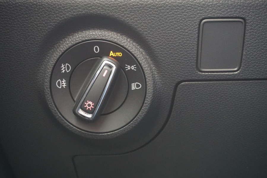 Seat Arona 1.0 TSI 115PK Launch Edition/Dealeronderhouden/ Trekhaak/Two-Tone.