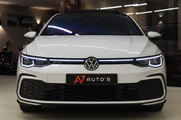Volkswagen Golf 1.4 eHybrid GTE / PANO/HUD/IQLIGHT/CAM/CARPLAY/VOL