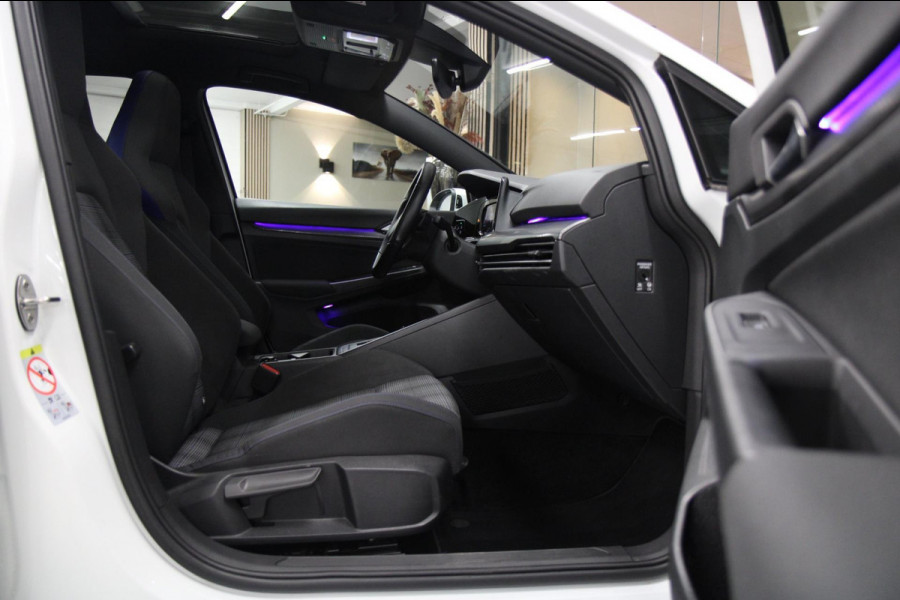 Volkswagen Golf 1.4 eHybrid GTE / PANO/HUD/IQLIGHT/CAM/CARPLAY/VOL