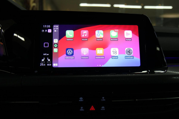 Volkswagen Golf 1.4 eHybrid GTE / PANO/HUD/IQLIGHT/CAM/CARPLAY/VOL