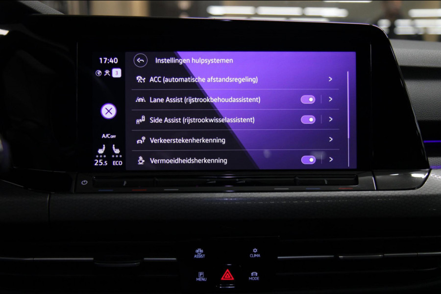 Volkswagen Golf 1.4 eHybrid GTE / PANO/HUD/IQLIGHT/CAM/CARPLAY/VOL