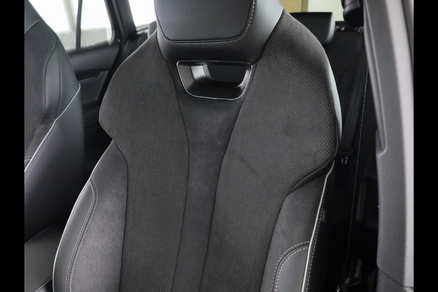 Škoda Enyaq 60 Sportline 204 pk | Panoramadak | Adaptive Cruise Control | Blind Spot |