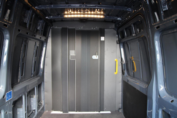 Mercedes-Benz Sprinter 315 1.9 CDI automaat L2H2 FWD / BLIS / Camera / Adaptieve cruisecontrol