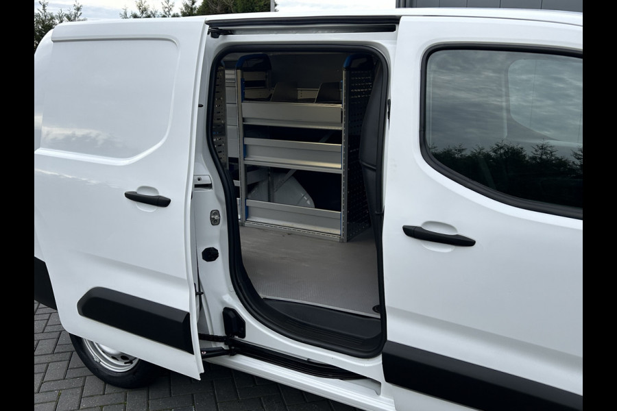 Opel Combo 1.5D 102 PK / L2H1 / 22.719 KM !! / 1e EIG. / INRICHTING / AIRCO / CRUISE / NAVI / APPLE CARPLAY / PDC
