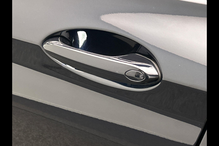 BMW iX3 Executive 80 kWh * SOH 98% * Pano/dak Trekhaak Camera Origineel NL