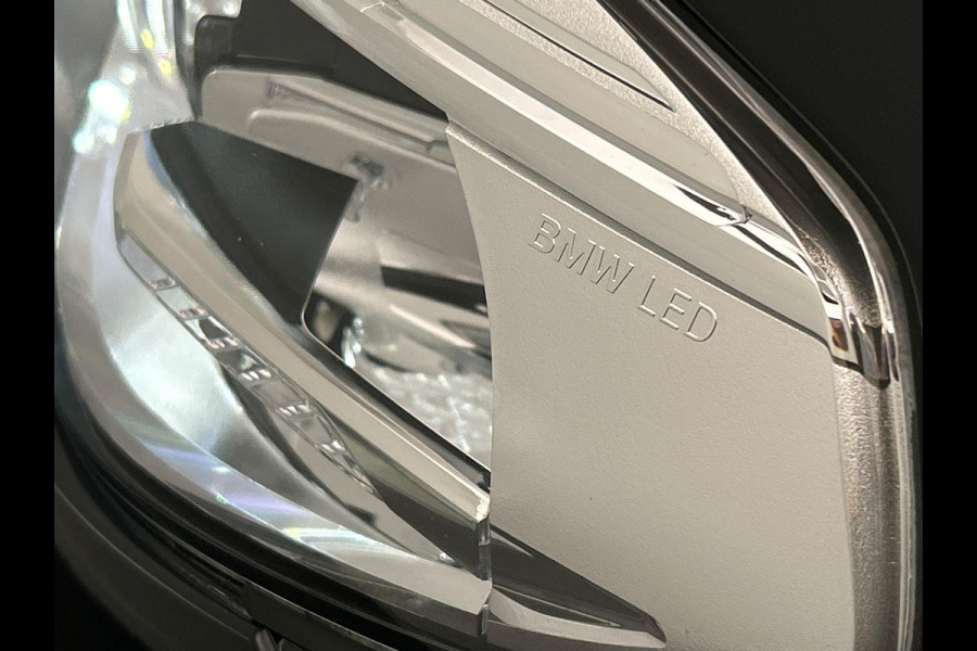 BMW iX3 Executive 80 kWh * SOH 98% * Pano/dak Trekhaak Camera Origineel NL