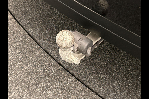 BMW iX3 Executive 80 kWh * SOH 98% * Pano/dak Trekhaak Camera Origineel NL