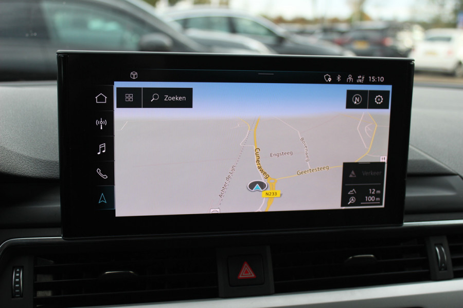 Audi A4 Avant 35 TFSI Launch edition Sport / Leder / Virtual Cockpit / Navigatie / Parkeerhulp V+A / 18'' / Stoelverwarming / Cruise Control