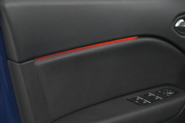 Renault Captur 1.6 E-Tech Plug-in Hybrid 160 Intens | Camera | 9.3 Inch Groot Scherm | Apple Carplay | Parkeersensoren