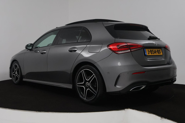 Mercedes-Benz A-Klasse 180 Business Solution AMG (PANORAMADAK, SFEERVERLICHTING, STOELVERWARMING, ELEKTR STOELEN, SENSOREN)