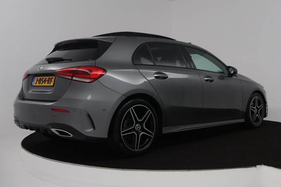 Mercedes-Benz A-Klasse 180 Business Solution AMG (PANORAMADAK, SFEERVERLICHTING, STOELVERWARMING, ELEKTR STOELEN, SENSOREN)