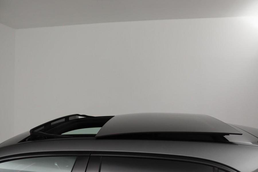 Mercedes-Benz A-Klasse 180 Business Solution AMG (PANORAMADAK, SFEERVERLICHTING, STOELVERWARMING, ELEKTR STOELEN, SENSOREN)