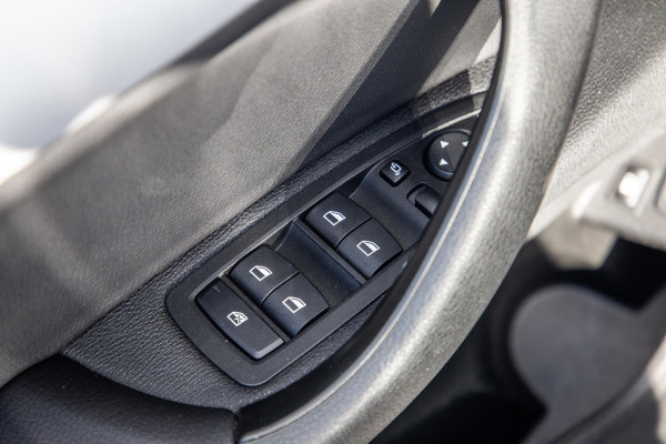 BMW X2 xDrive25e Executive CAMERA / LEDER / PLUG IN HYBRID / STOELVERWARMING