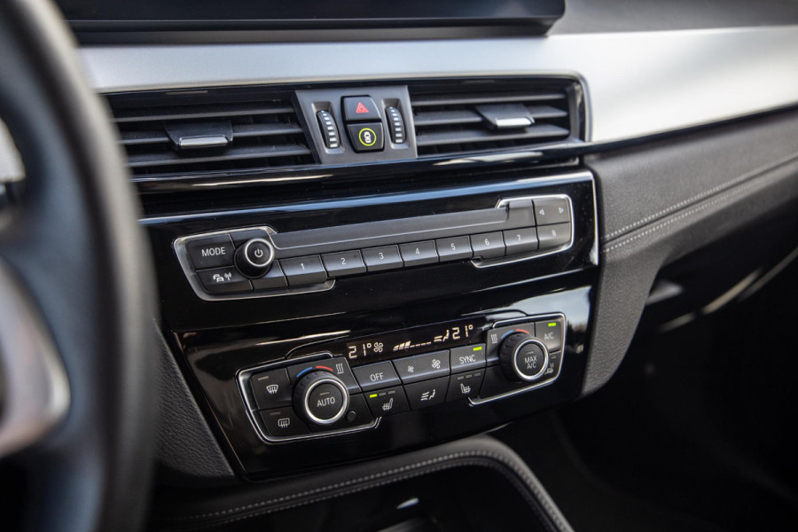 BMW X2 xDrive25e Executive CAMERA / LEDER / PLUG IN HYBRID / STOELVERWARMING