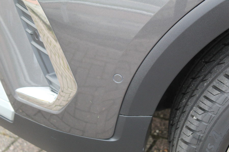 Opel Crossland 1.2 Turbo Ultimate , 110pk , Hoge zit veel comfort Climate control , Cruise control , AGR stoelen voor Navigatie , Bleutooth , Apple Carplay , Camera