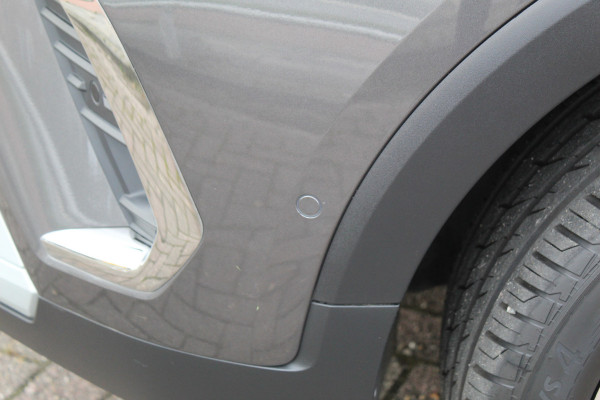 Opel Crossland 1.2 Turbo Ultimate , 110pk , Hoge zit veel comfort Climate control , Cruise control , AGR stoelen voor Navigatie , Bleutooth , Apple Carplay , Camera