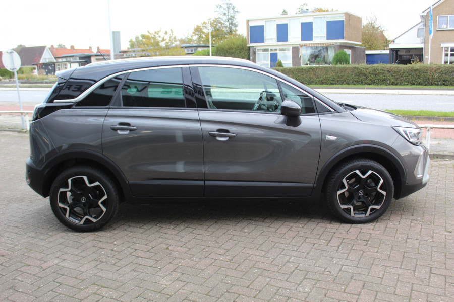 Opel Crossland 1.2 Turbo Ultimate , 110pk , Hoge zit veel comfort Climate control , Cruise control , AGR stoelen voor Navigatie , Bleutooth , Apple Carplay , Camera