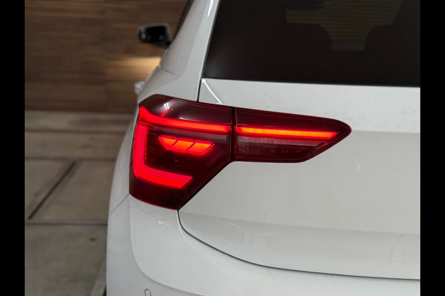Volkswagen Polo 2.0 TSI GTI | Pano | Matrix LED | 18' inch | Stuurhulp | Camera | Adaptive Cruise |