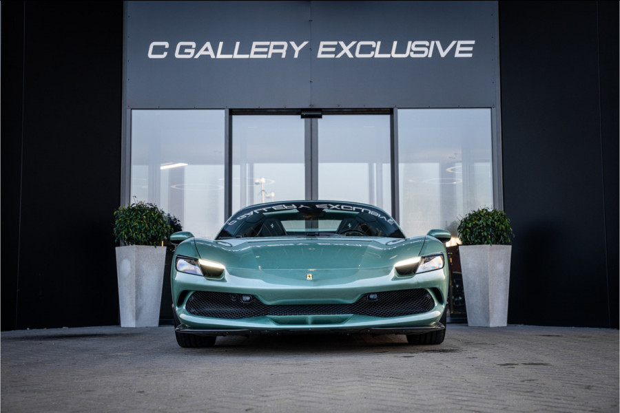 Ferrari 296 GTS 3.0 V6 - Verde Francesca | Spyder l 830PK! l Race Display l Racing Seats | Carbon