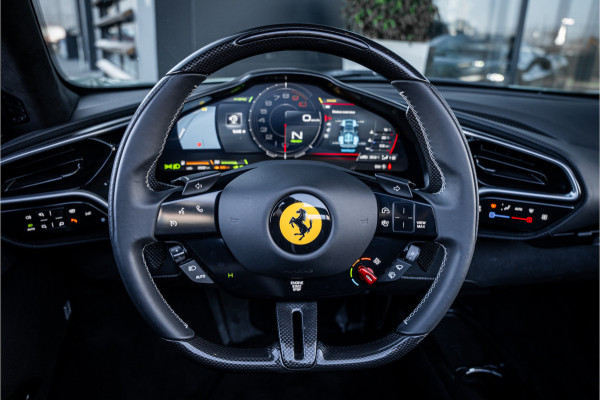 Ferrari 296 GTS 3.0 V6 - Verde Francesca | Spyder l 830PK! l Race Display l Racing Seats | Carbon