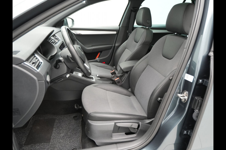 Škoda Octavia Combi 1.5 TSI 150pk DSG Greentech Business Edition Panorama Trekhaak Stoelverwarming Carplay 189