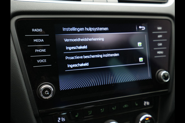 Škoda Octavia Combi 1.5 TSI 150pk DSG Greentech Business Edition Panorama Trekhaak Stoelverwarming Carplay 189