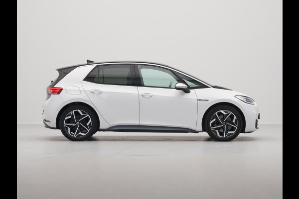 Volkswagen ID.3 First Plus 58 kWh 204pk Navigatie Camera Acc Stoelverwarming Carplay 049