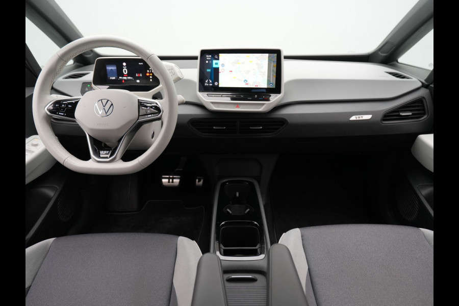 Volkswagen ID.3 First Plus 58 kWh 204pk Navigatie Camera Acc Stoelverwarming Carplay 049
