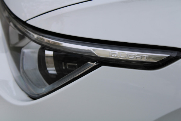 Volkswagen Golf 2.0 TDI GTD | PANO | DODE HOEK | SFEERVERLICHTING | CAMERA | STOELVERW | CARPLAY |