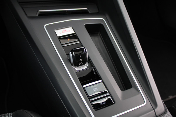 Volkswagen Golf 2.0 TDI GTD | PANO | DODE HOEK | SFEERVERLICHTING | CAMERA | STOELVERW | CARPLAY |
