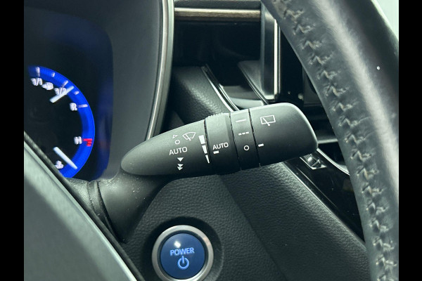 Toyota Corolla Touring Sports 2.0 Hybrid 184 pk Aut. Trek Navigatie Apple Carplay/Android Auto Camera Adaptive Cruise Control Stoelverwarming Virtual Cockpit Lichtmetalen velgen Climate Control Getinte ramen