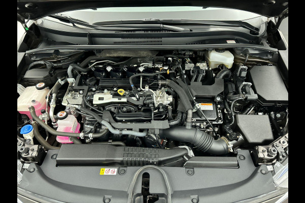 Toyota Corolla Touring Sports 2.0 Hybrid 184 pk Aut. Trek Navigatie Apple Carplay/Android Auto Camera Adaptive Cruise Control Stoelverwarming Virtual Cockpit Lichtmetalen velgen Climate Control Getinte ramen