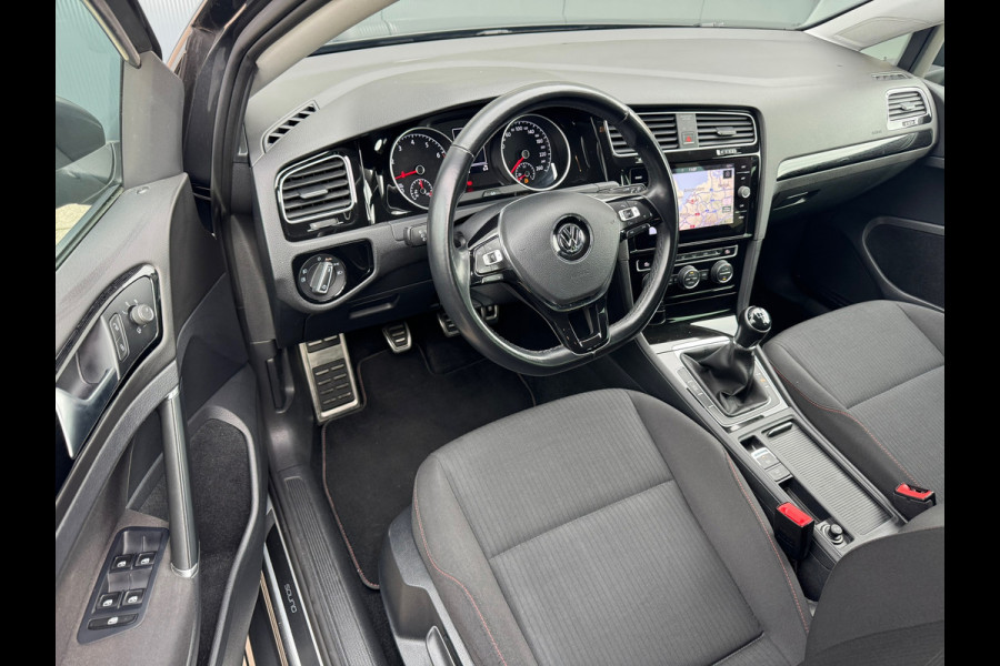 Volkswagen GOLF Variant 1.0 TSI 110pk Comfortline * Navigatie * Stoelverwarming * Adaptieve Cruise Control *