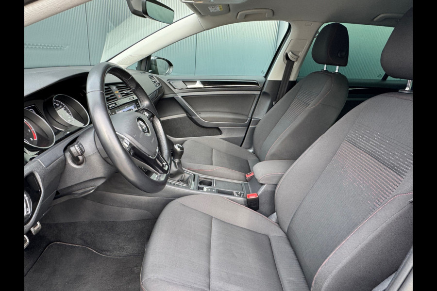 Volkswagen GOLF Variant 1.0 TSI 110pk Comfortline * Navigatie * Stoelverwarming * Adaptieve Cruise Control *