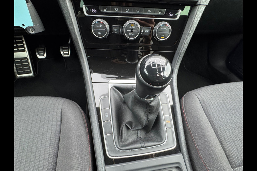 Volkswagen GOLF Variant 1.0 TSI 110pk Comfortline * Navigatie * Stoelverwarming * Adaptieve Cruise Control *