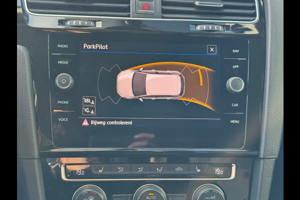 Volkswagen GOLF Variant 1.0 TSI 110pk Comfortline * Navigatie * Stoelverwarming * Adaptieve Cruise Control *