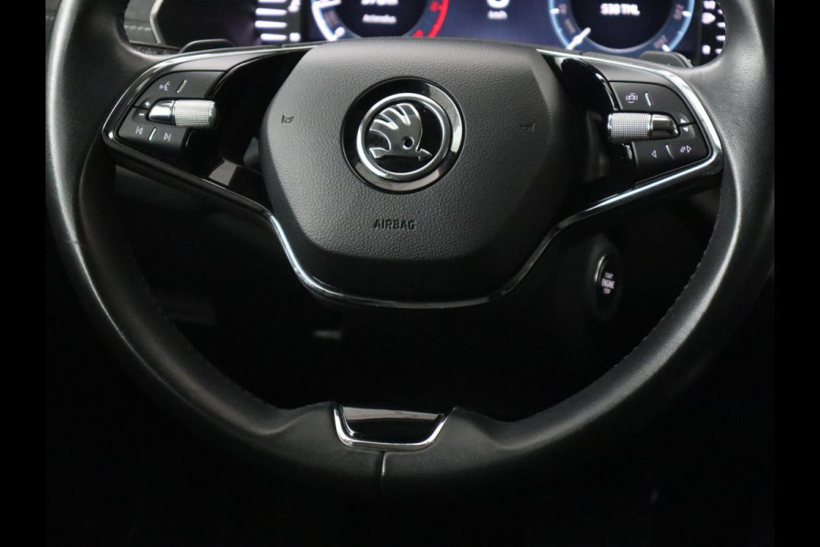 Škoda Octavia 1.5 e-TSI Business Edition | Head-Up | Stoelverwarming | Camera | Side Assist | Memory | Carplay | Navigatie | Digital Cockpit | Climate control | Cruise control | Getint glas