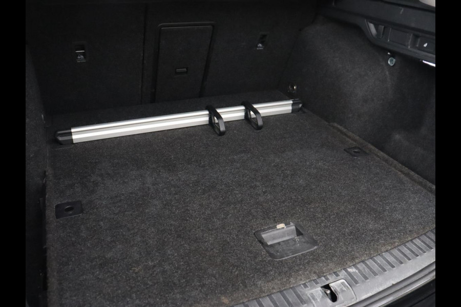 Škoda Octavia 1.5 e-TSI Business Edition | Head-Up | Stoelverwarming | Camera | Side Assist | Memory | Carplay | Navigatie | Digital Cockpit | Climate control | Cruise control | Getint glas