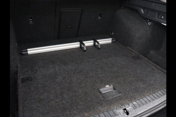 Škoda Octavia 1.5 e-TSI Business Edition | Head-Up | Stoelverwarming | Camera | Side Assist | Memory | Carplay | Navigatie | Digital Cockpit | Climate control | Cruise control | Getint glas