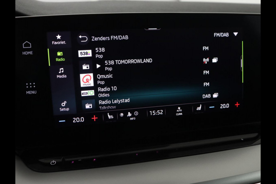 Škoda Octavia 1.5 e-TSI Business Edition | Head-Up | Stoelverwarming | Camera | Side Assist | Memory | Carplay | Navigatie | Digital Cockpit | Climate control | Cruise control | Getint glas