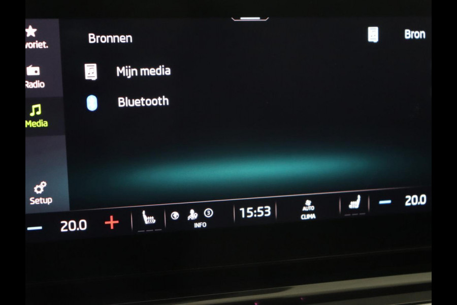 Škoda Octavia 1.5 e-TSI Business Edition | Head-Up | Stoelverwarming | Camera | Side Assist | Memory | Carplay | Navigatie | Digital Cockpit | Climate control | Cruise control | Getint glas