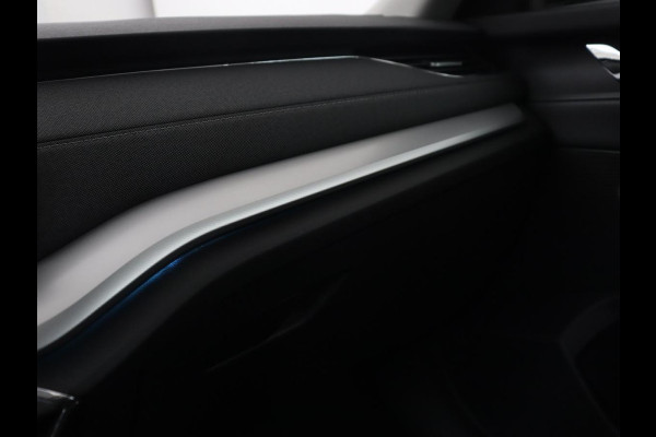 Škoda Octavia 1.5 e-TSI Business Edition | Head-Up | Stoelverwarming | Camera | Side Assist | Memory | Carplay | Navigatie | Digital Cockpit | Climate control | Cruise control | Getint glas