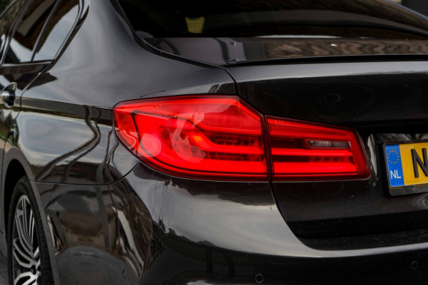 BMW 5 Serie 530e M Sport Pano/360/trkhk/Harman/Shadow