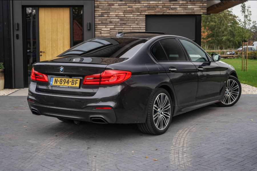 BMW 5 Serie 530e M Sport Pano/360/trkhk/Harman/Shadow